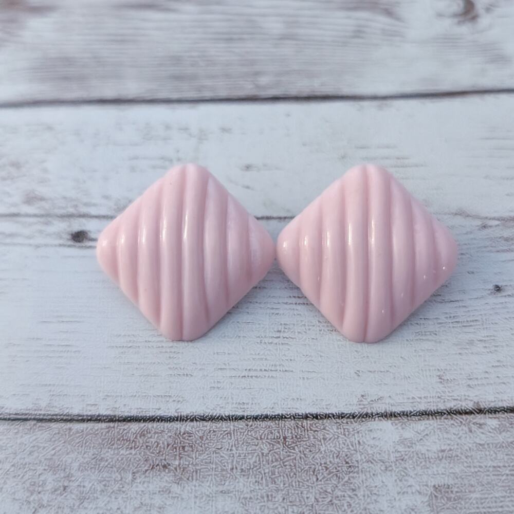 Vintage Clip On Earrings Pink with Ridged Lines